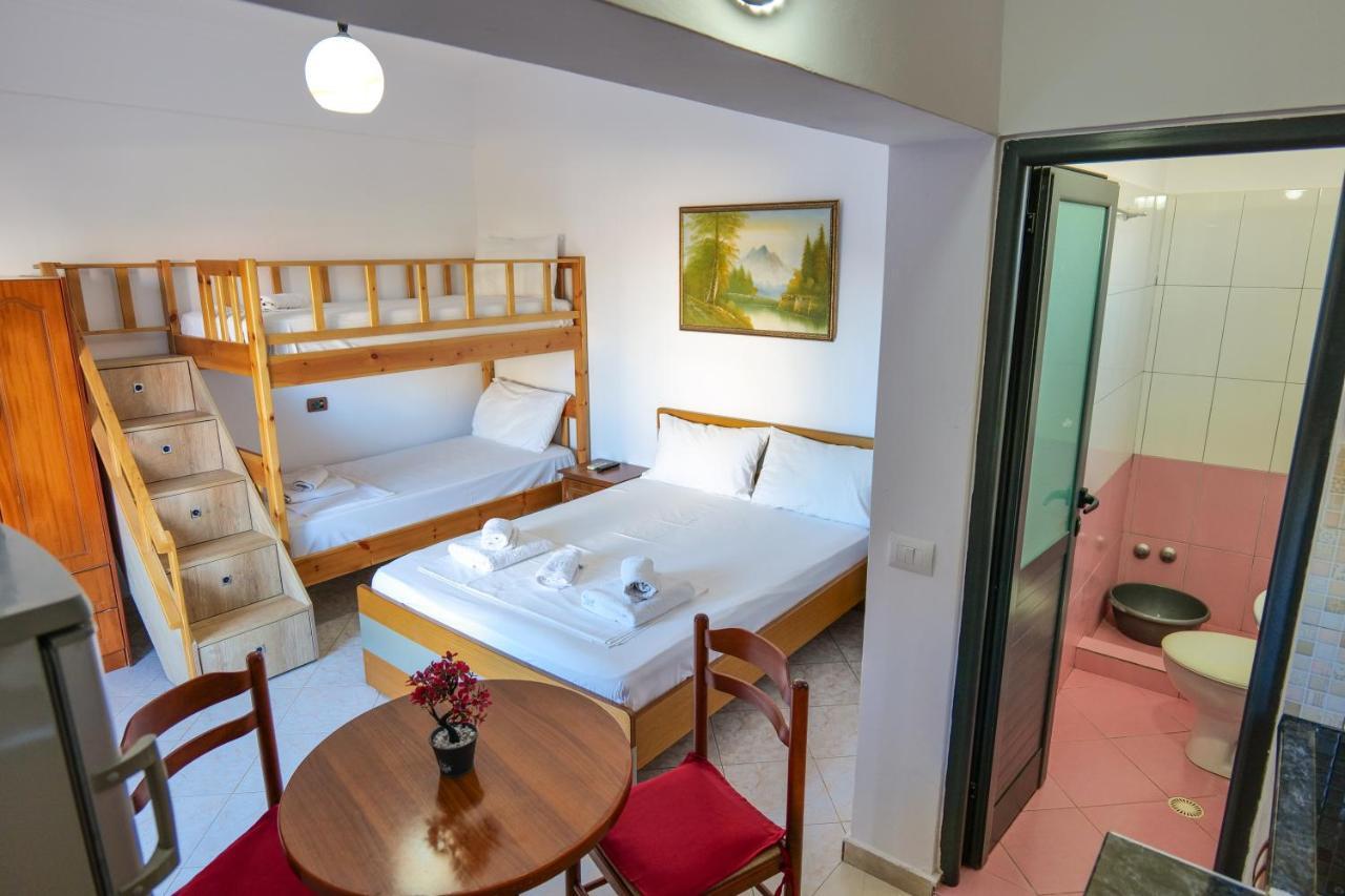 Guest House Gerard Ksamil Exterior foto