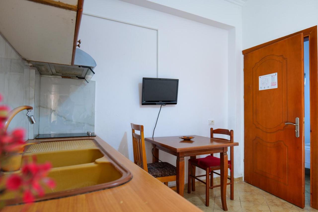 Guest House Gerard Ksamil Exterior foto