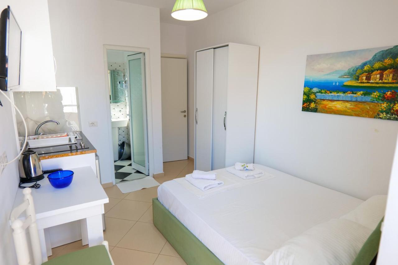 Guest House Gerard Ksamil Exterior foto