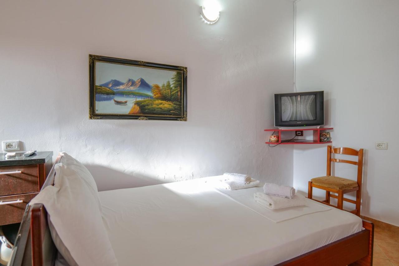Guest House Gerard Ksamil Exterior foto