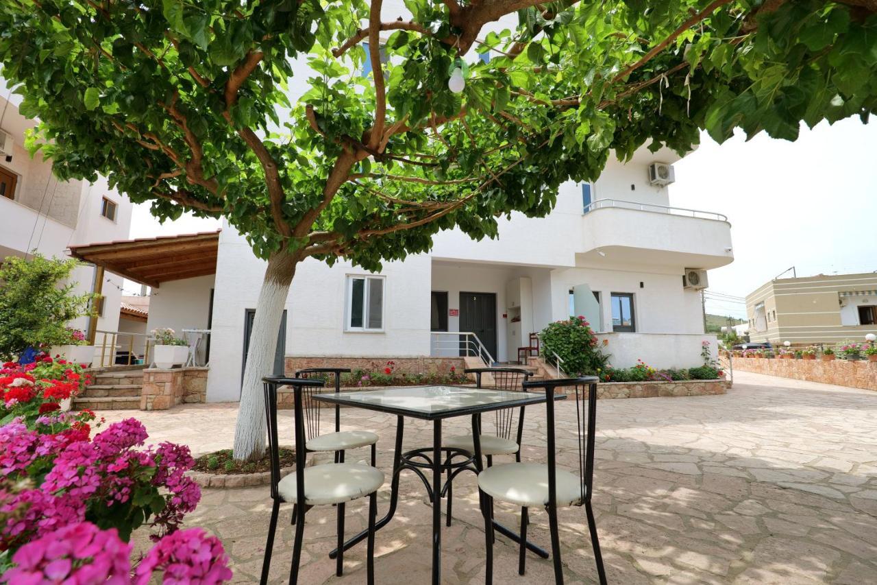Guest House Gerard Ksamil Exterior foto